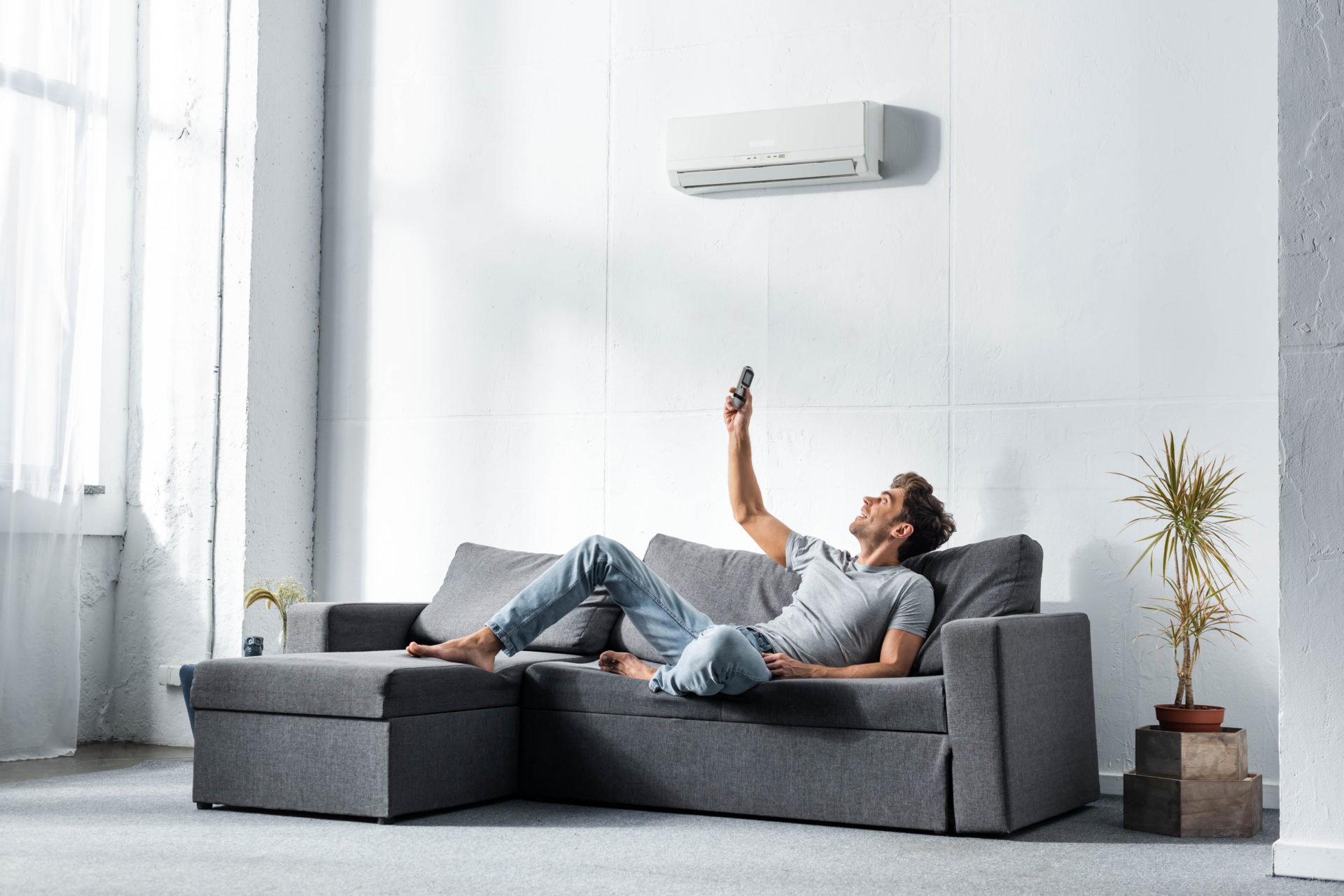 6 Signs Your Air Conditioner Is Losing Efficiency