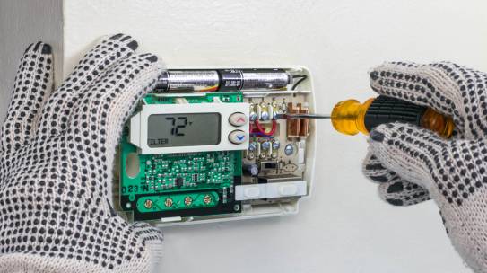Why You Shouldn’t DIY Your Thermostat Installation